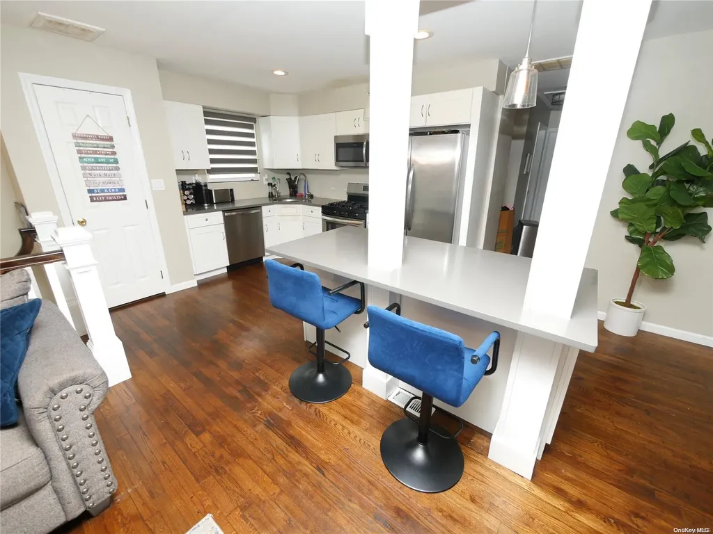 120 Coolidge Avenue Amity Harbor NY 11701