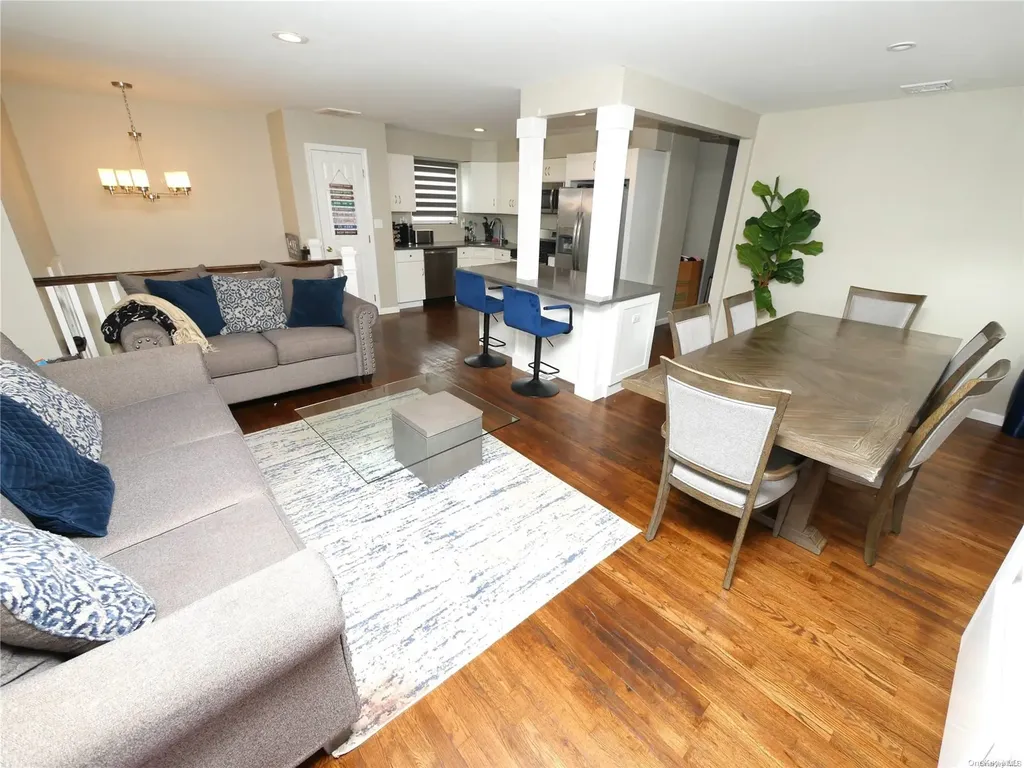 120 Coolidge Avenue Amity Harbor NY 11701