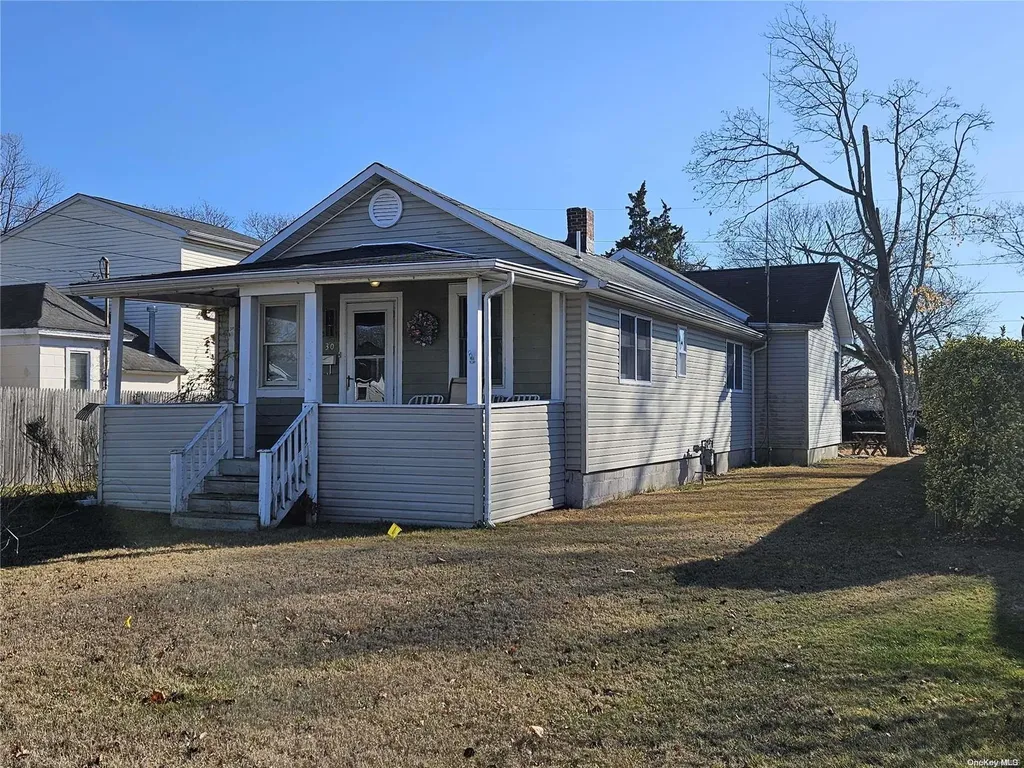 30 Park Street Blue Point NY 11715