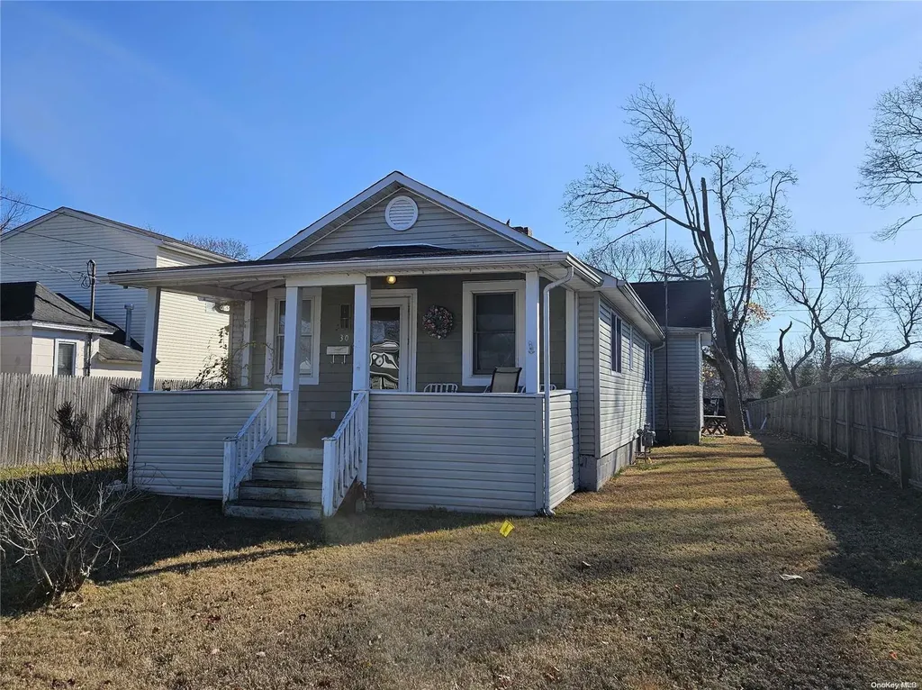 30 Park Street Blue Point NY 11715