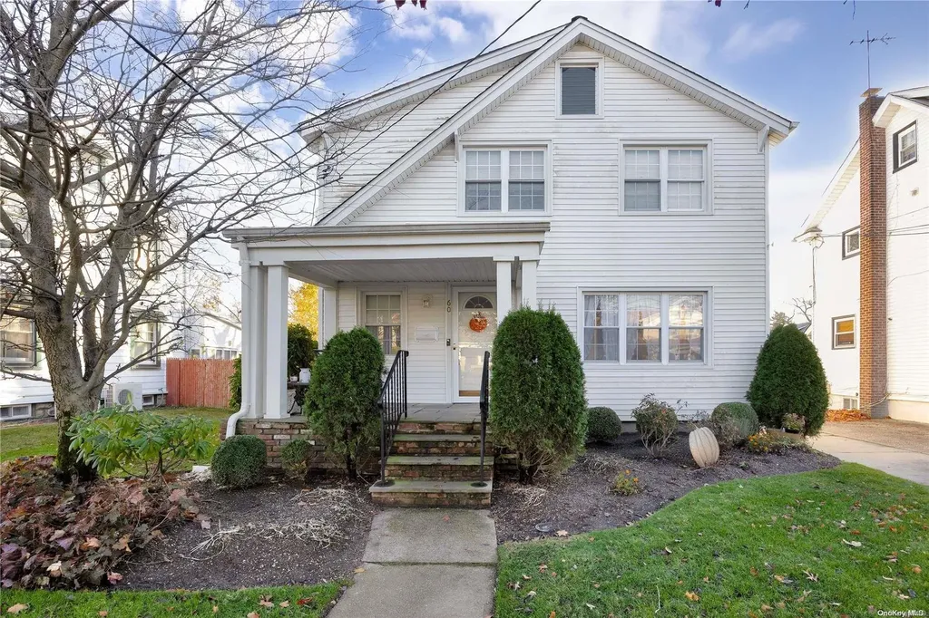 60 Jarvis Place Lynbrook NY 11563
