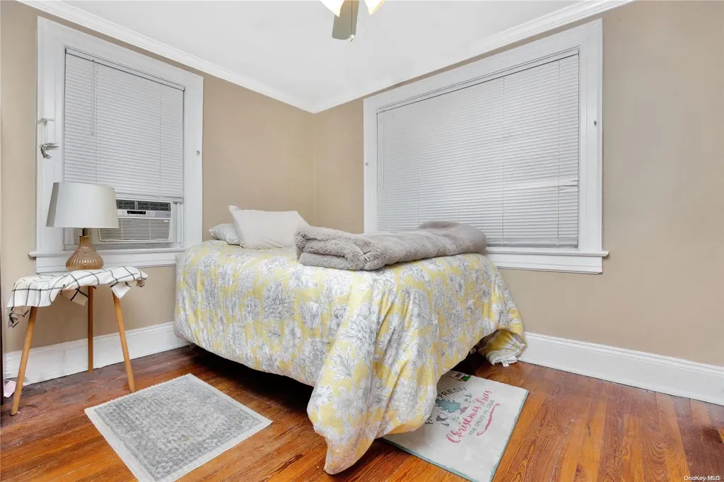 60 Jarvis Place Lynbrook NY 11563