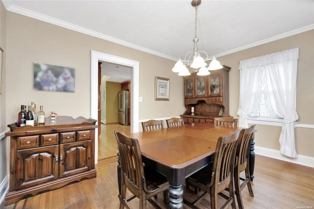 60 Jarvis Place Lynbrook NY 11563