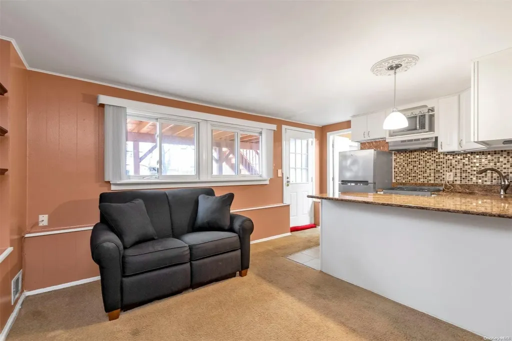 221 Locust Drive Bay Shore NY 11706