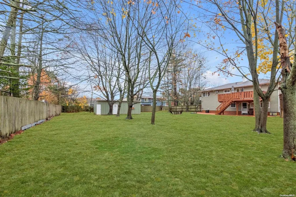 221 Locust Drive Bay Shore NY 11706