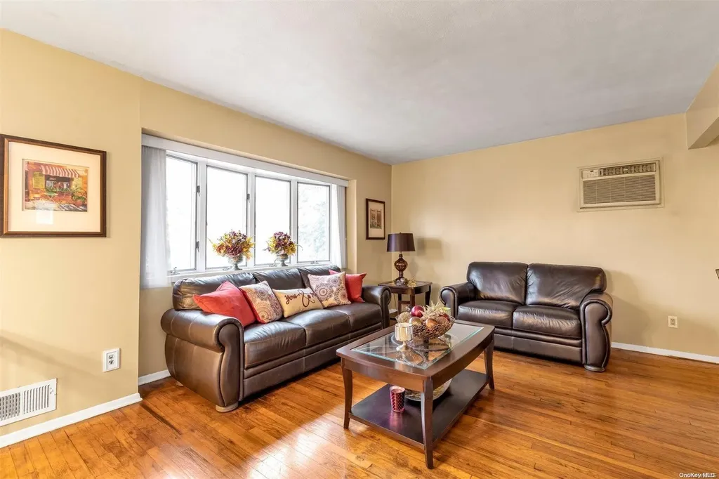 221 Locust Drive Bay Shore NY 11706