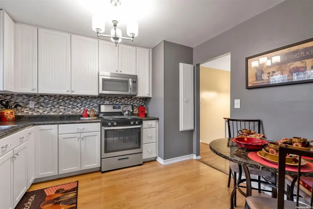 221 Locust Drive Bay Shore NY 11706