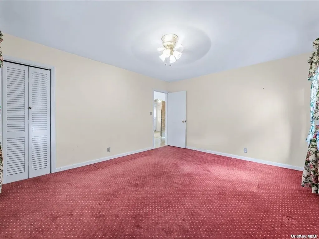 706 6th Avenue New Hyde Park NY 11040