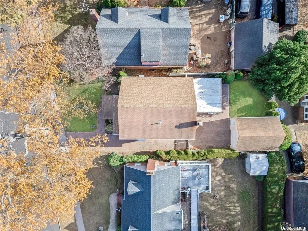 706 6th Avenue New Hyde Park NY 11040