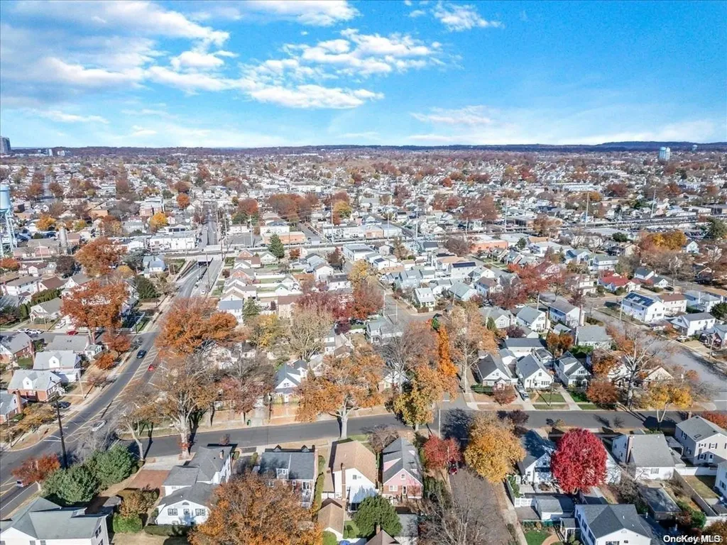 706 6th Avenue New Hyde Park NY 11040