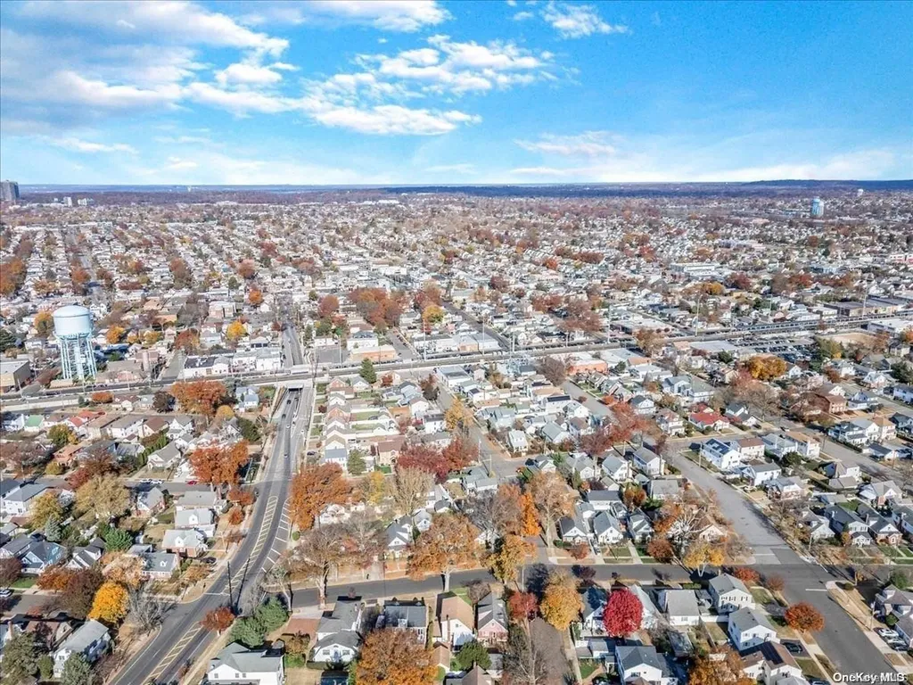 706 6th Avenue New Hyde Park NY 11040
