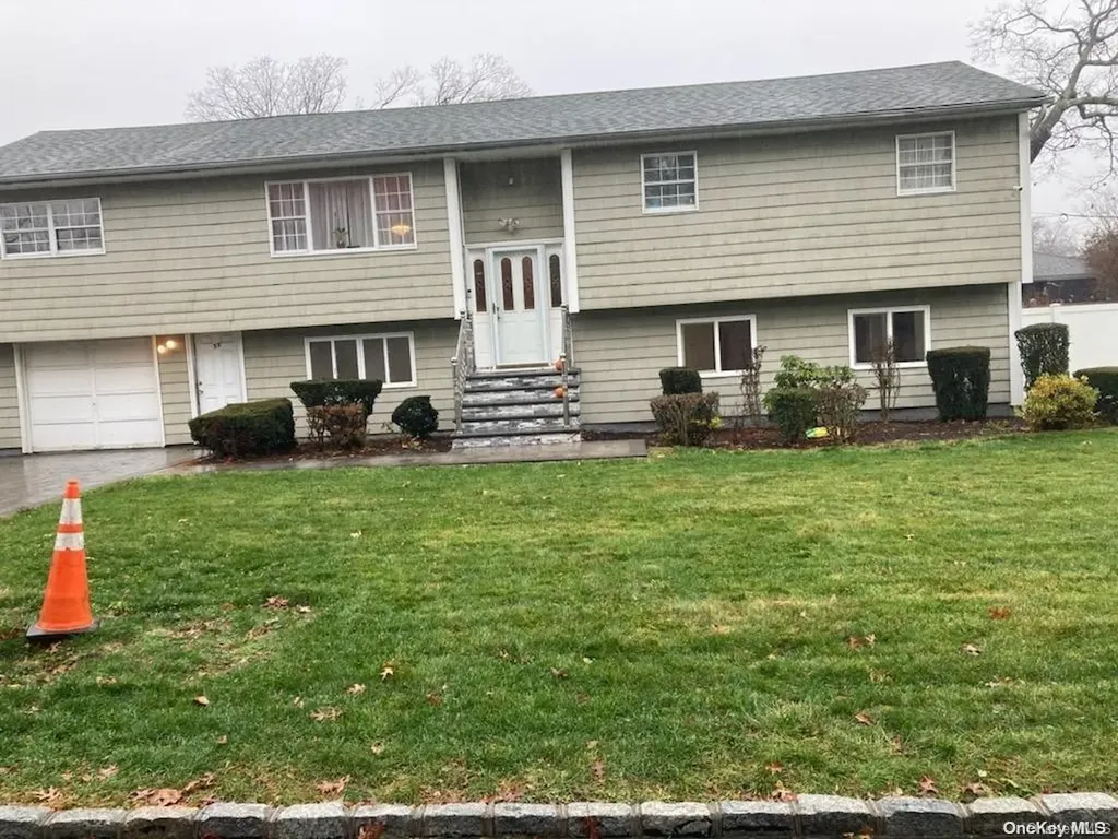 59 Sword Street West Babylon NY 11704