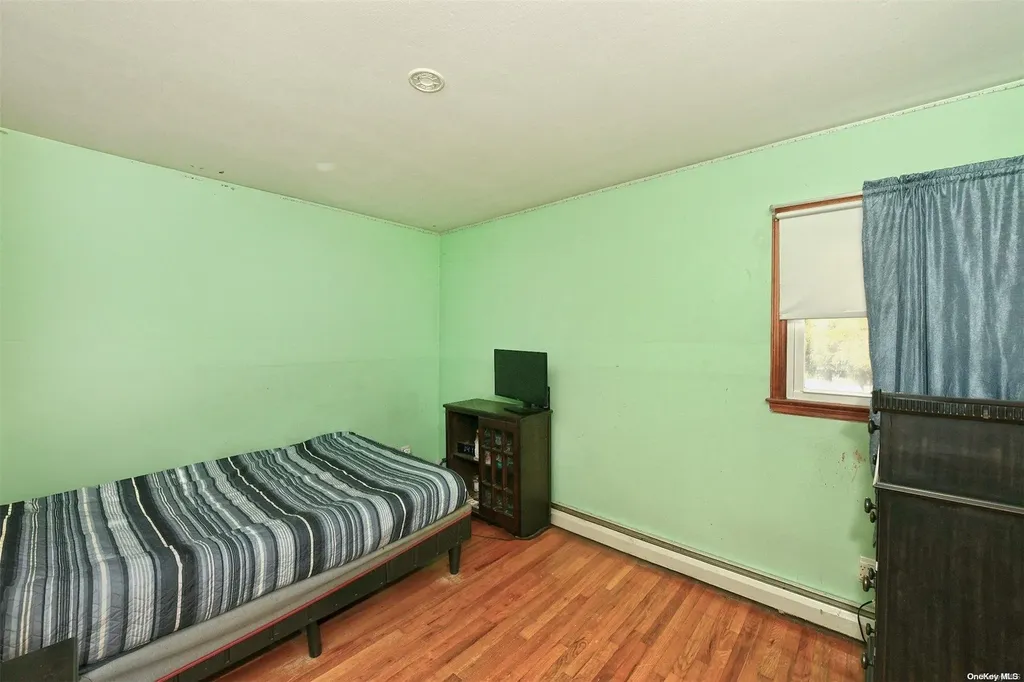 3526 Union Boulevard East Islip NY 11730