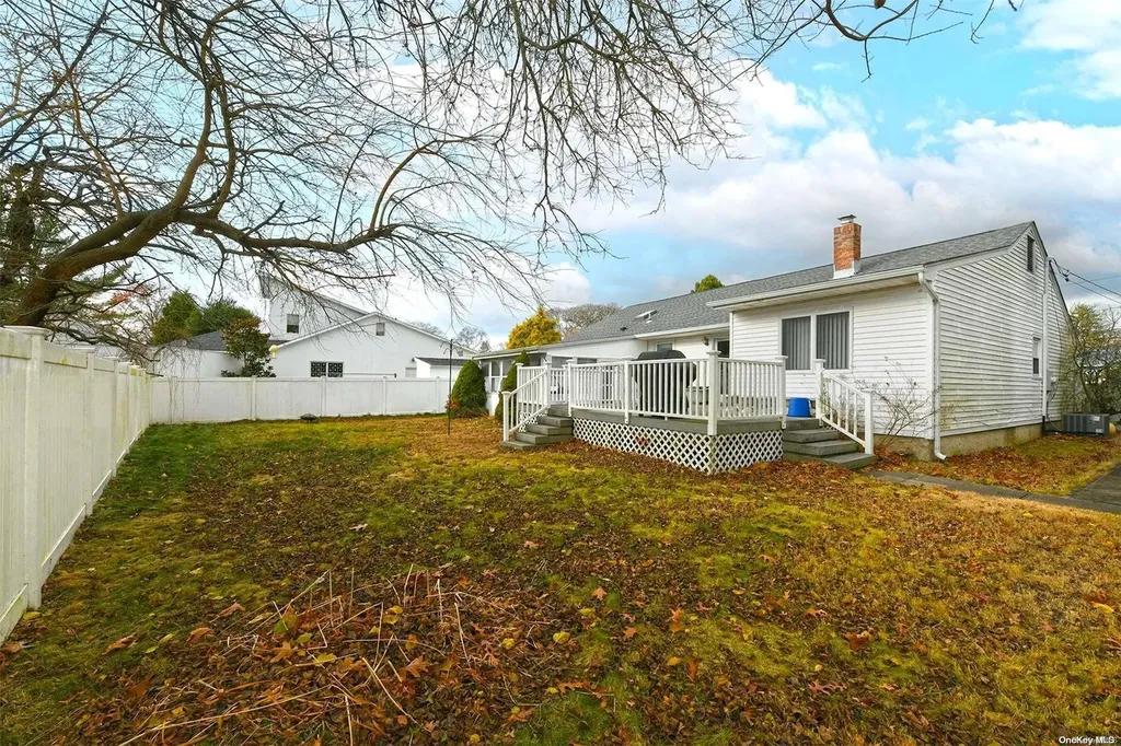 3526 Union Boulevard East Islip NY 11730