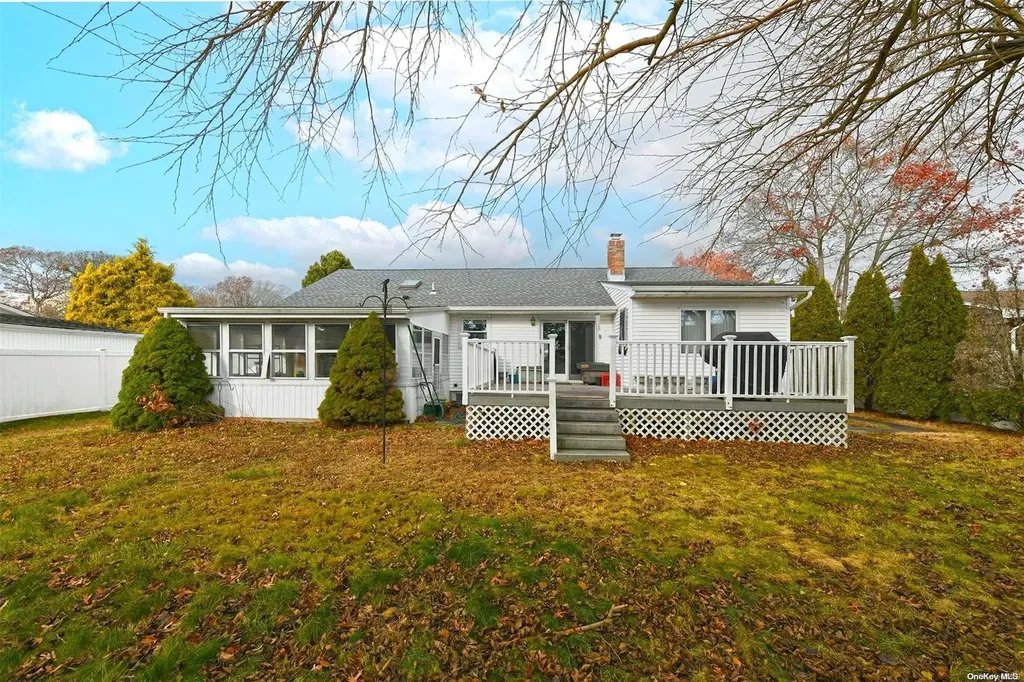 3526 Union Boulevard East Islip NY 11730