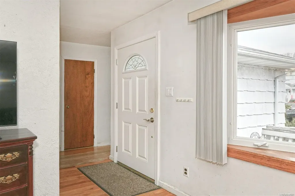 3526 Union Boulevard East Islip NY 11730