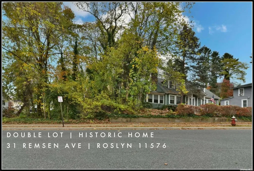 31 Remsen Avenue Roslyn NY 11576