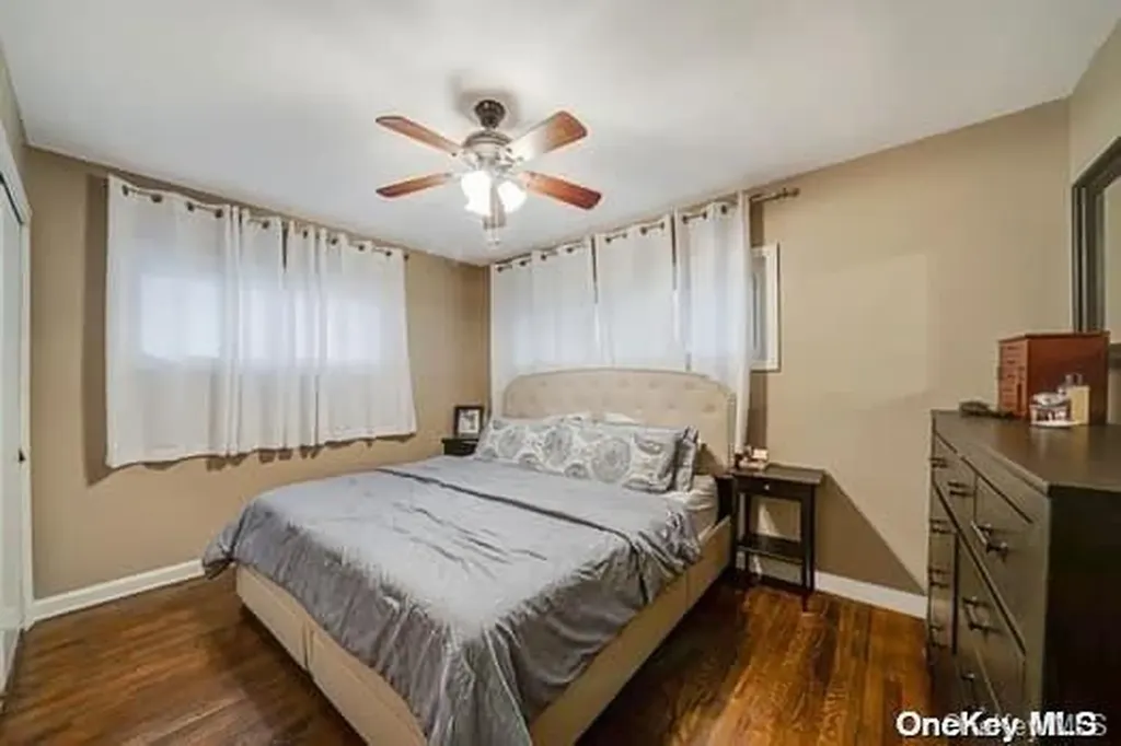 1079 Thompson Drive Bay Shore NY 11706