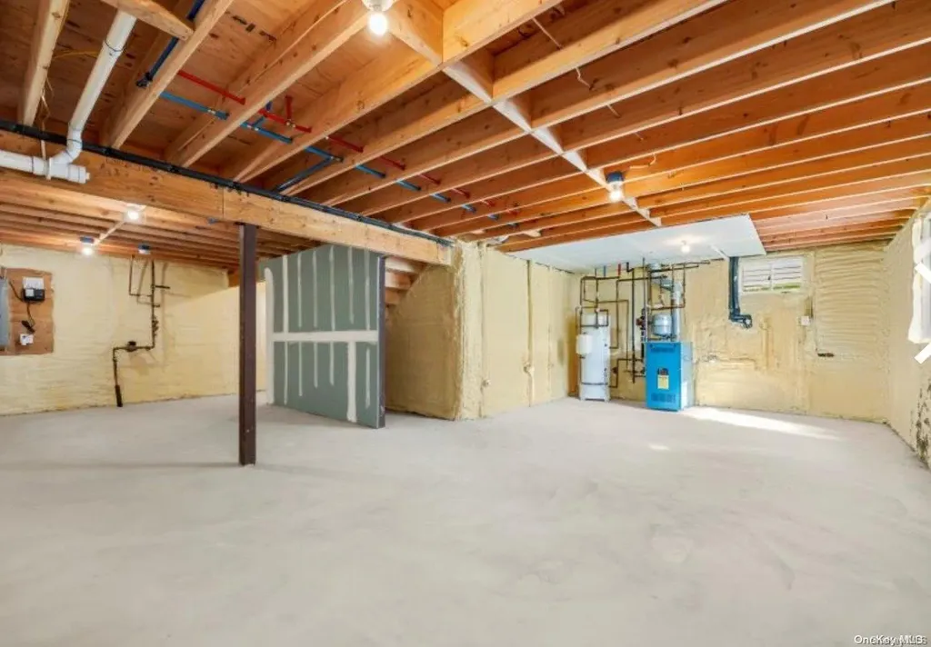 299 E Clinton Avenue Roosevelt NY 11575