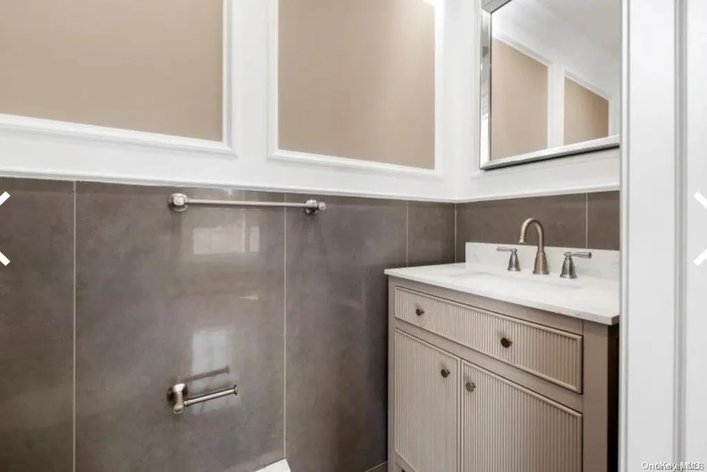 299 E Clinton Avenue Roosevelt NY 11575