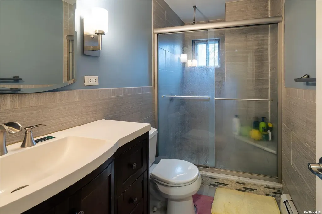 15 2nd Place Central Islip NY 11722