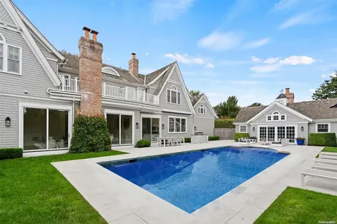175 White Street Southampton NY 11968