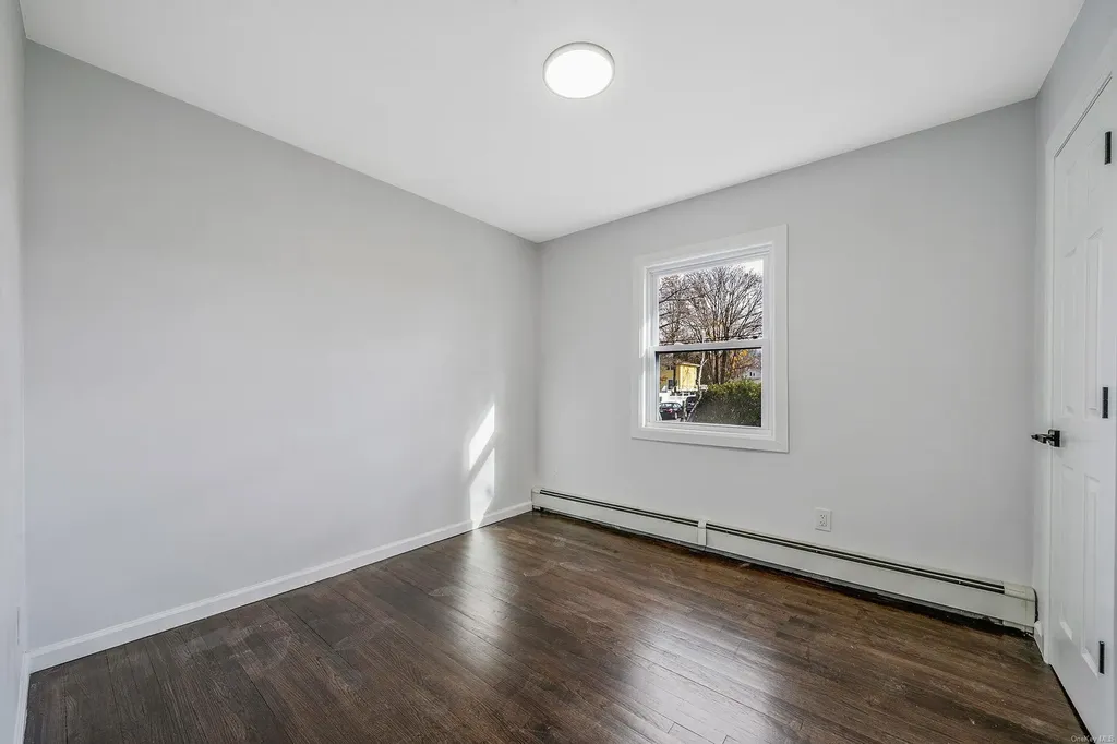64 Crown Street Deer Park NY 11729