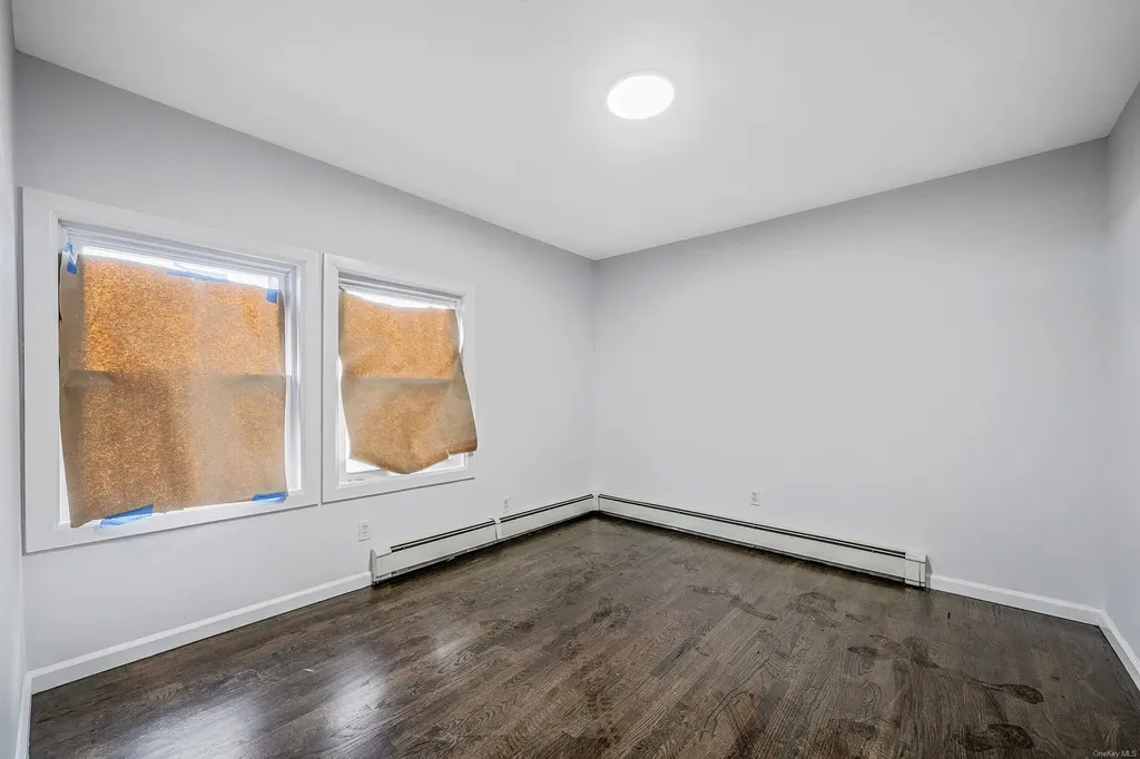 64 Crown Street Deer Park NY 11729