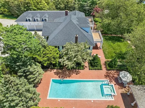 8 Titus Lane Bellport Village NY 11713
