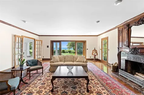 8 Titus Lane Bellport Village NY 11713