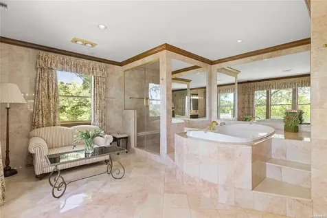8 Titus Lane Bellport Village NY 11713