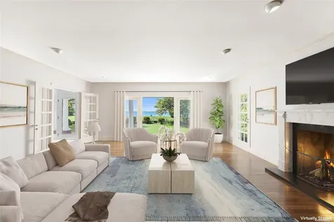 8 Titus Lane Bellport Village NY 11713