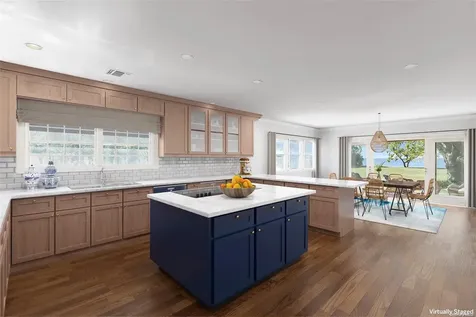 8 Titus Lane Bellport Village NY 11713