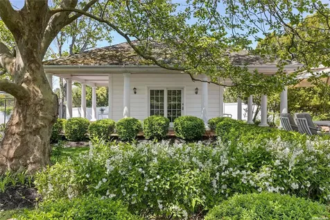 8 Titus Lane Bellport Village NY 11713