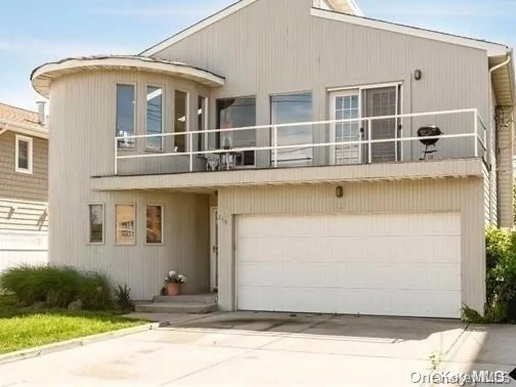 118 Magnolia Boulevard Long Beach NY 11561