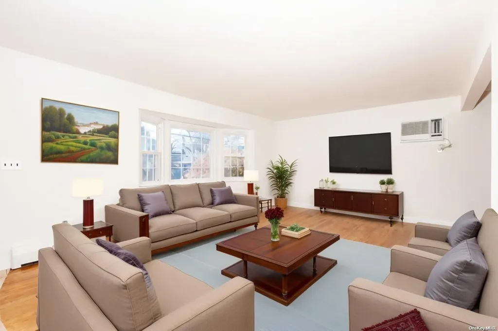 1793 Frederick Avenue Merrick NY 11566