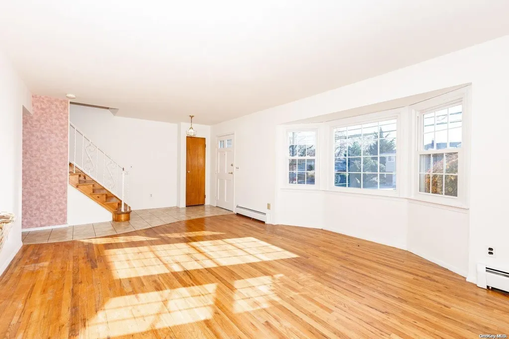 1793 Frederick Avenue Merrick NY 11566