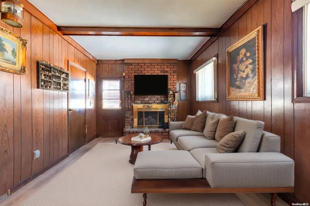 1793 Frederick Avenue Merrick NY 11566