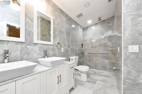 5824 Beaurivage Avenue Out Of Area Town FL 34243