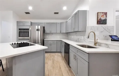 5824 Beaurivage Avenue Out Of Area Town FL 34243