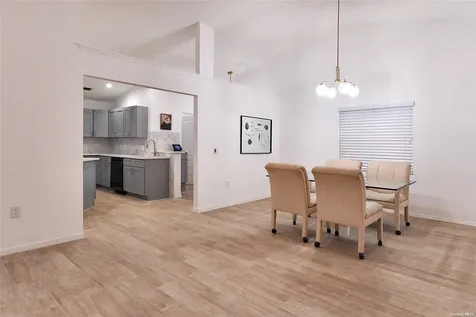 5824 Beaurivage Avenue Out Of Area Town FL 34243