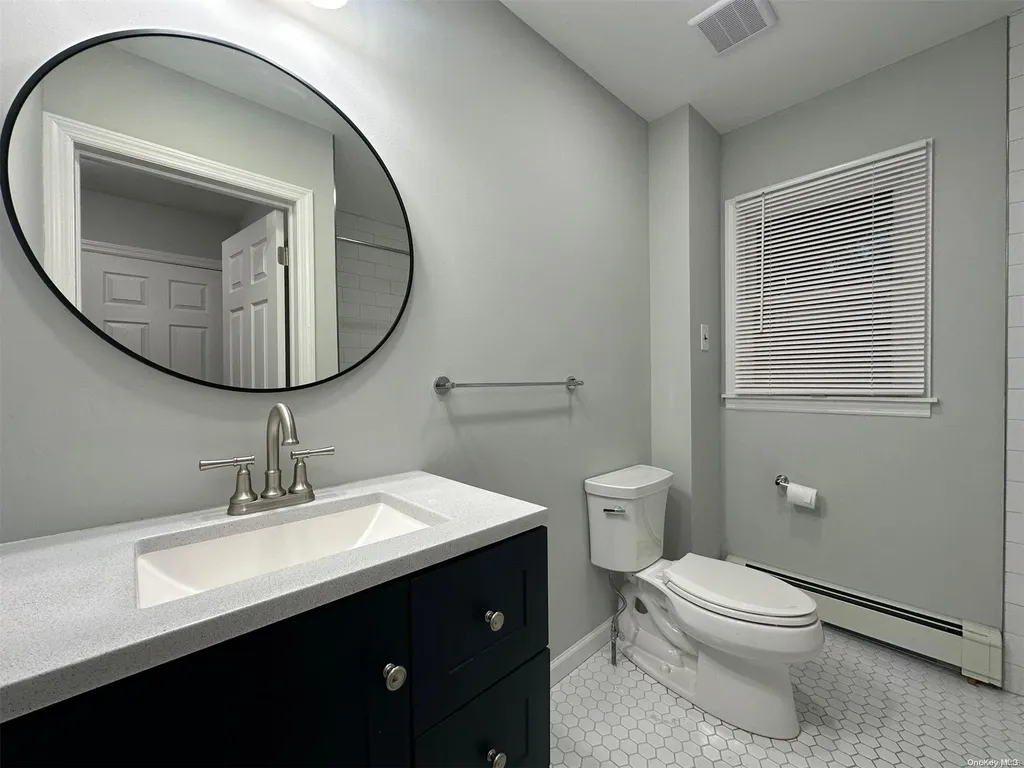 8 Ruth Street Huntington NY 11743