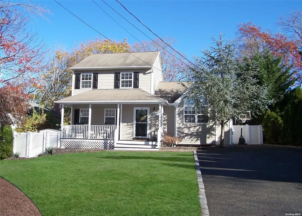57 Zenith Road Rocky Point NY 11778