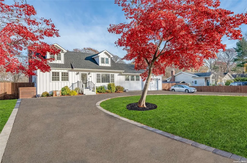 79 N Evergreen Drive Selden NY 11784