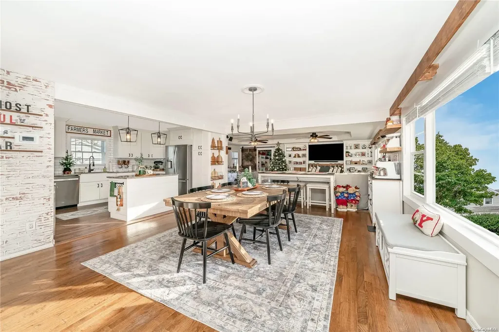 79 N Evergreen Drive Selden NY 11784