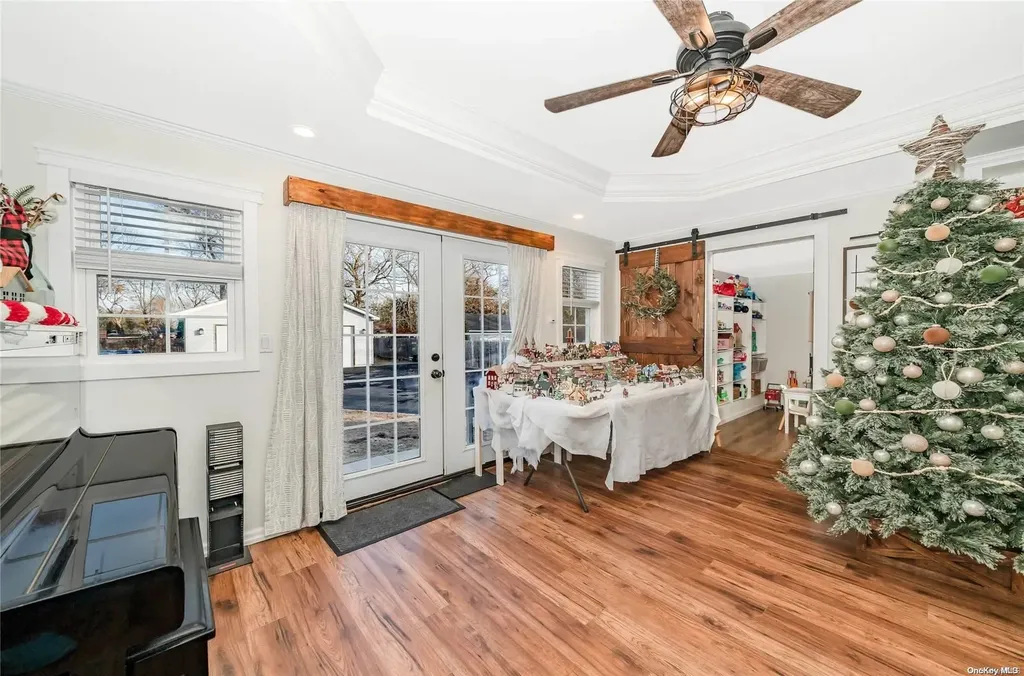 79 N Evergreen Drive Selden NY 11784