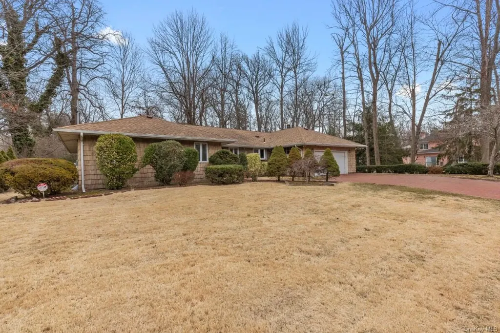1 Hartley Road Great Neck NY 11023