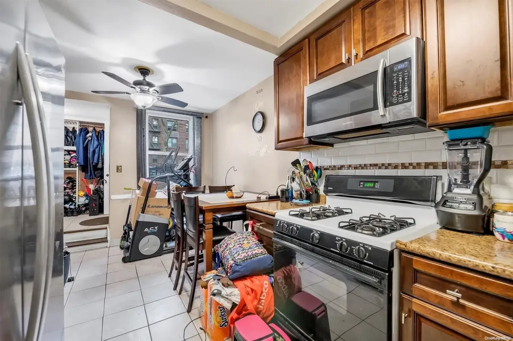 3086 Avenue W Brooklyn NY 11229