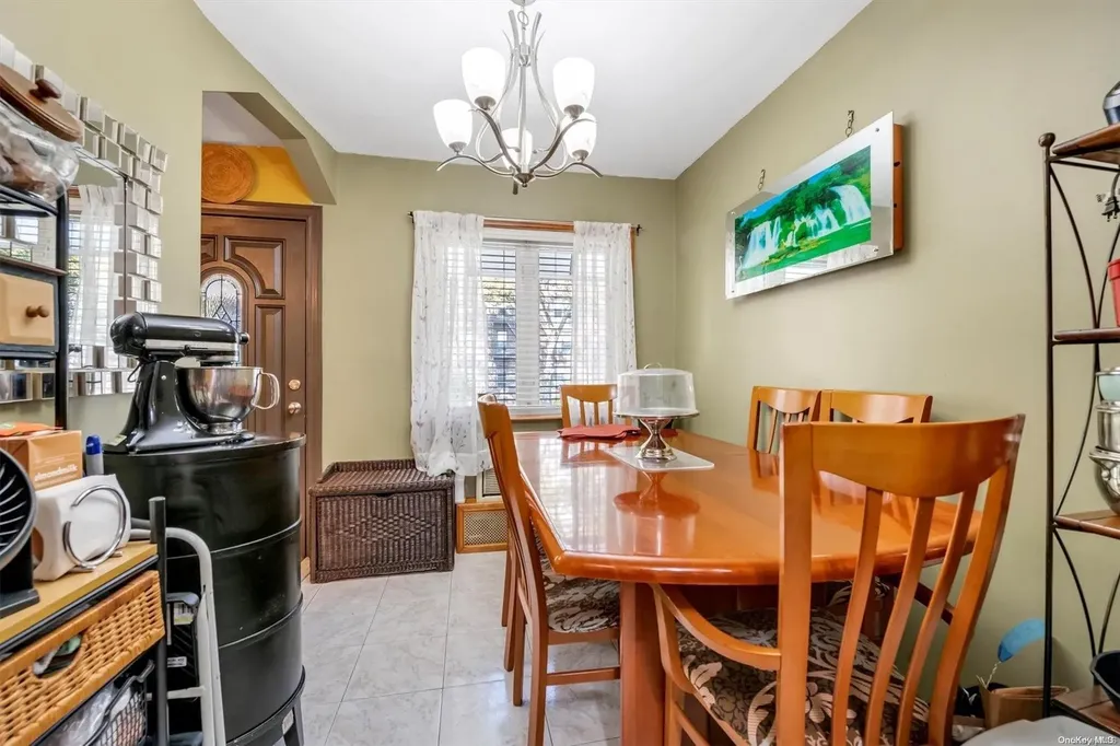 3086 Avenue W Brooklyn NY 11229