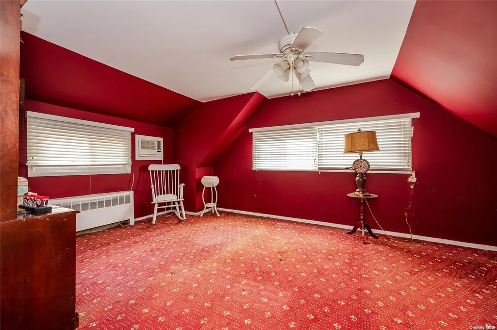 7 Round Lane Levittown NY 11756